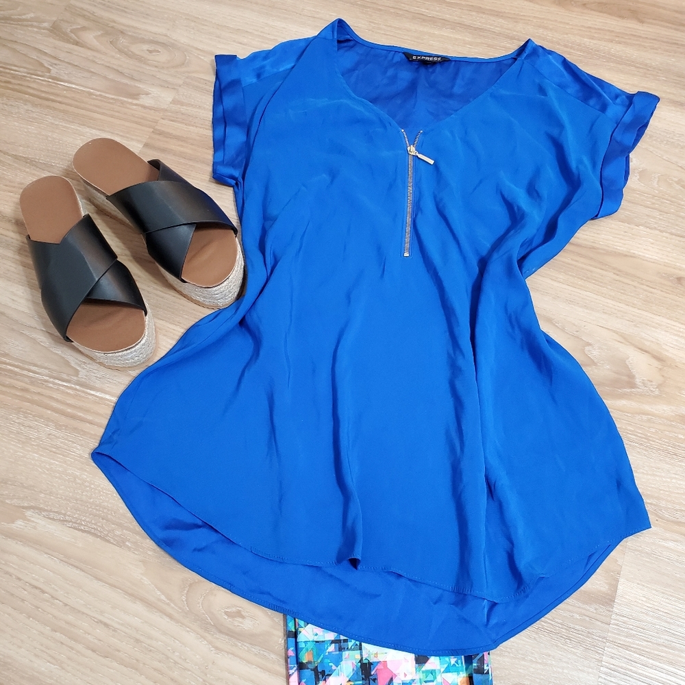 Express zippered top
